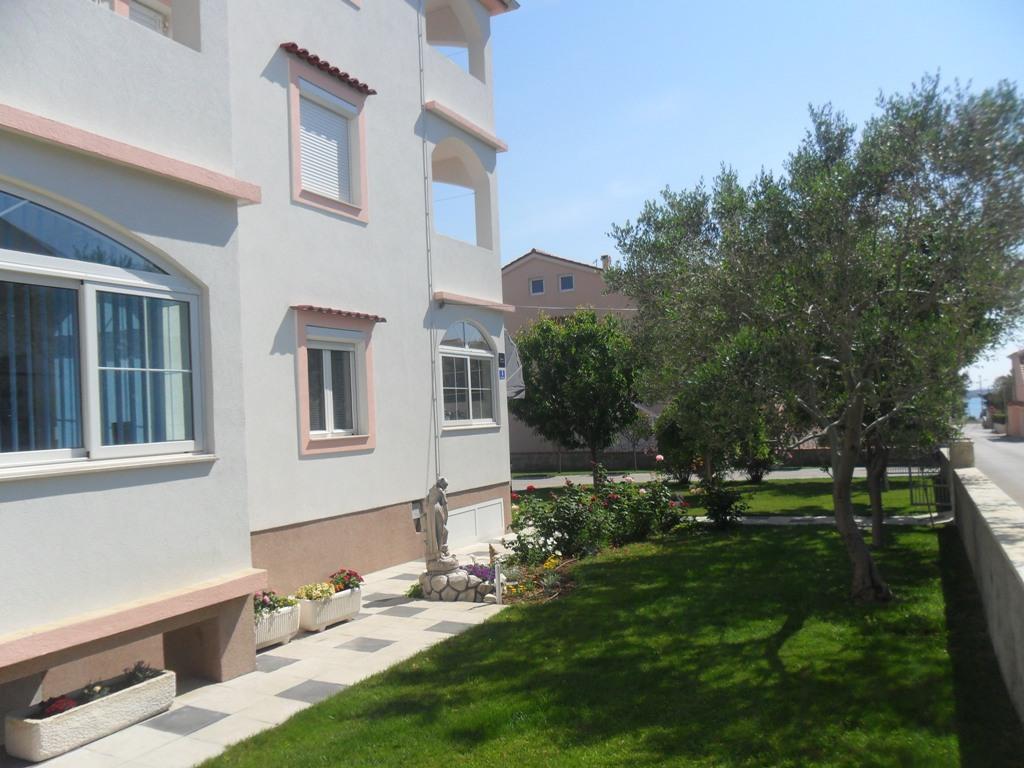 Apartmani Sanja Vrsi Exterior foto